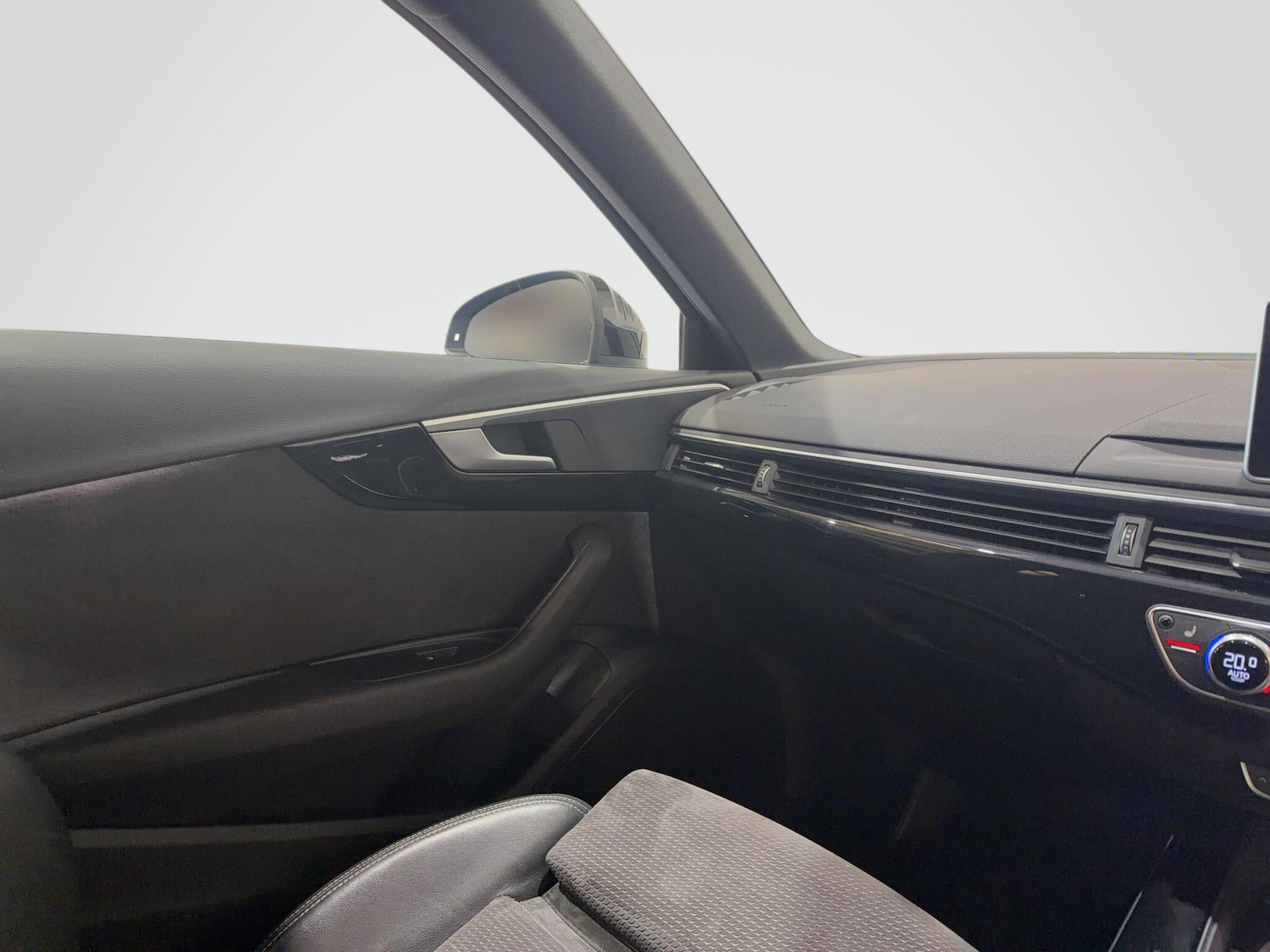 Used Audi A4 2019 for sale - 78085768: Photo 30