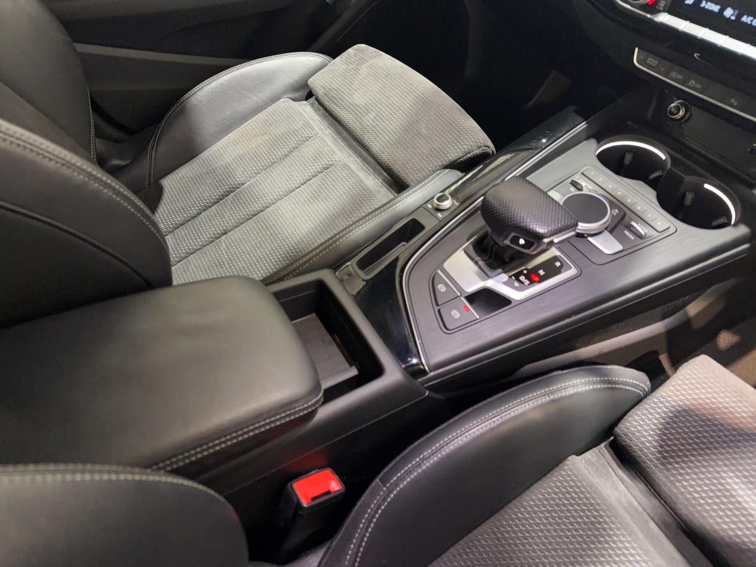 Used Audi A4 2019 for sale - 78085768: Photo 32