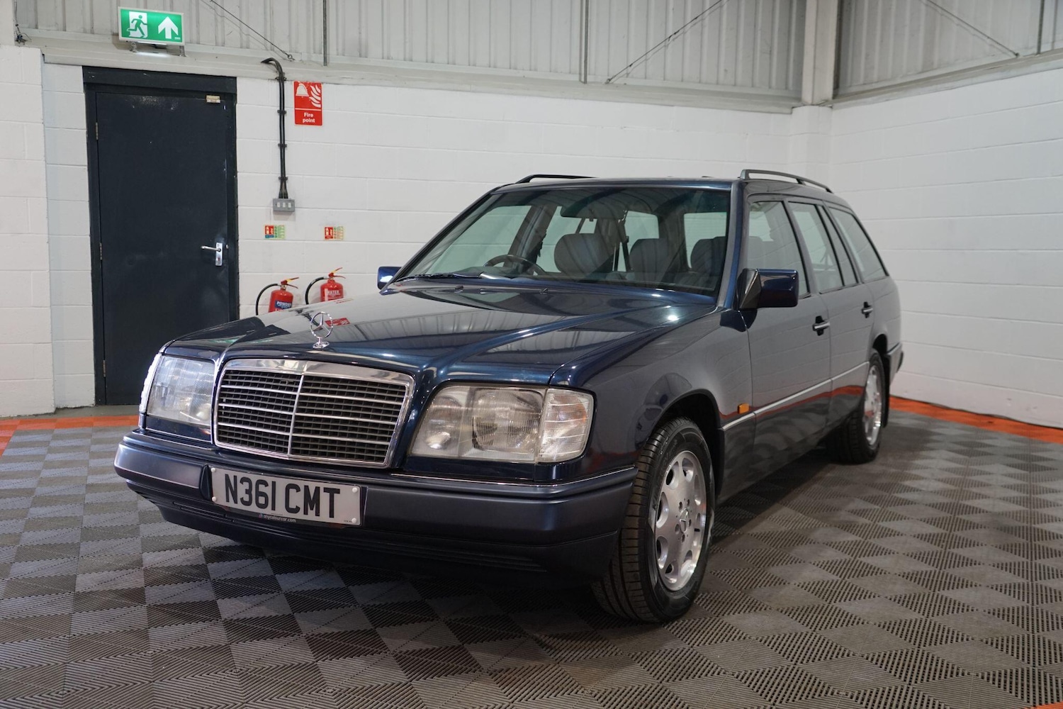 Used Mercedes-Benz E Class 1996 for sale - 77994074: Photo 12