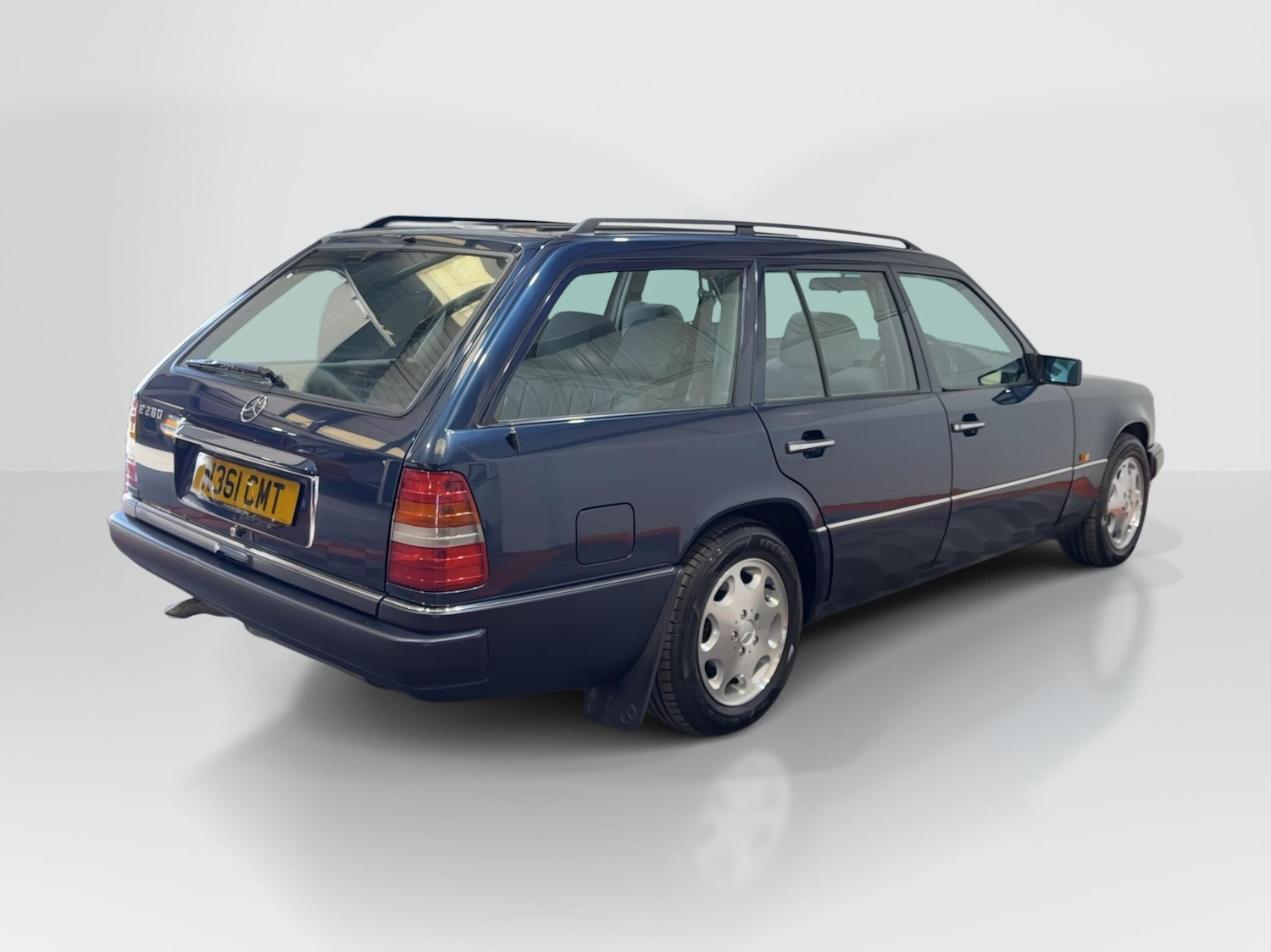 Used Mercedes-Benz E Class 1996 for sale - 77994074: Photo 19