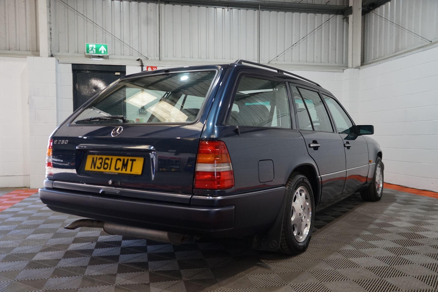 Used Mercedes-Benz E Class 1996 for sale - 77994074: Photo 21