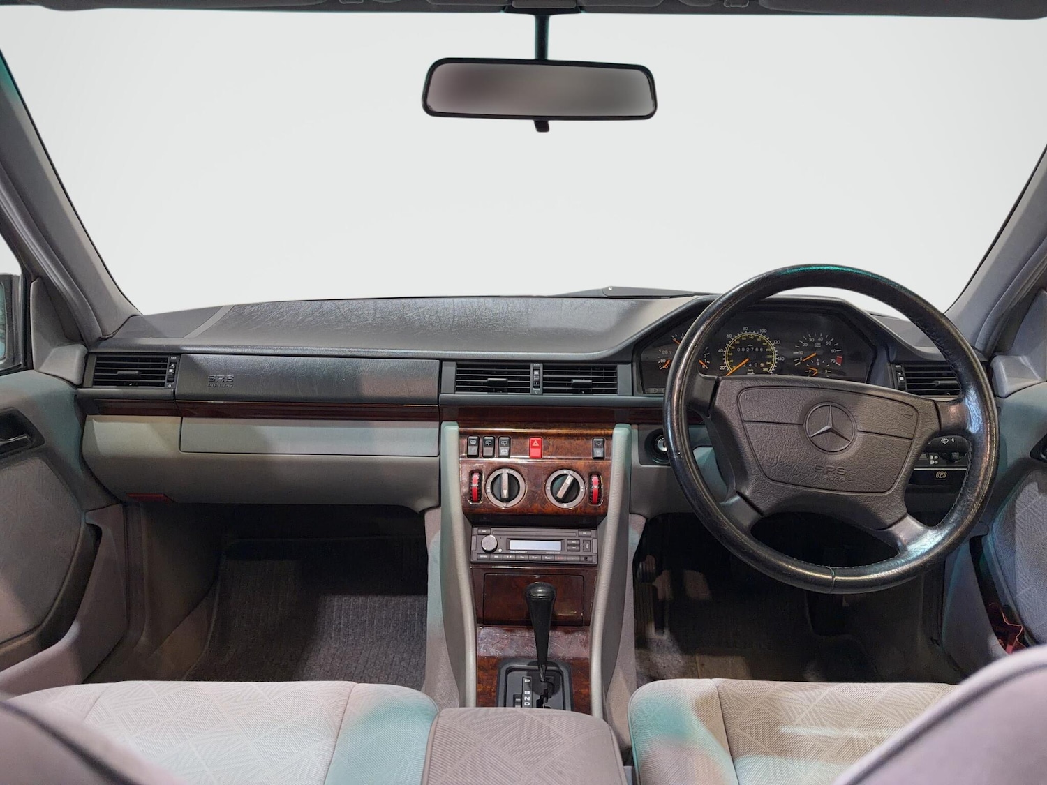 Used Mercedes-Benz E Class 1996 for sale - 77994074: Photo 23