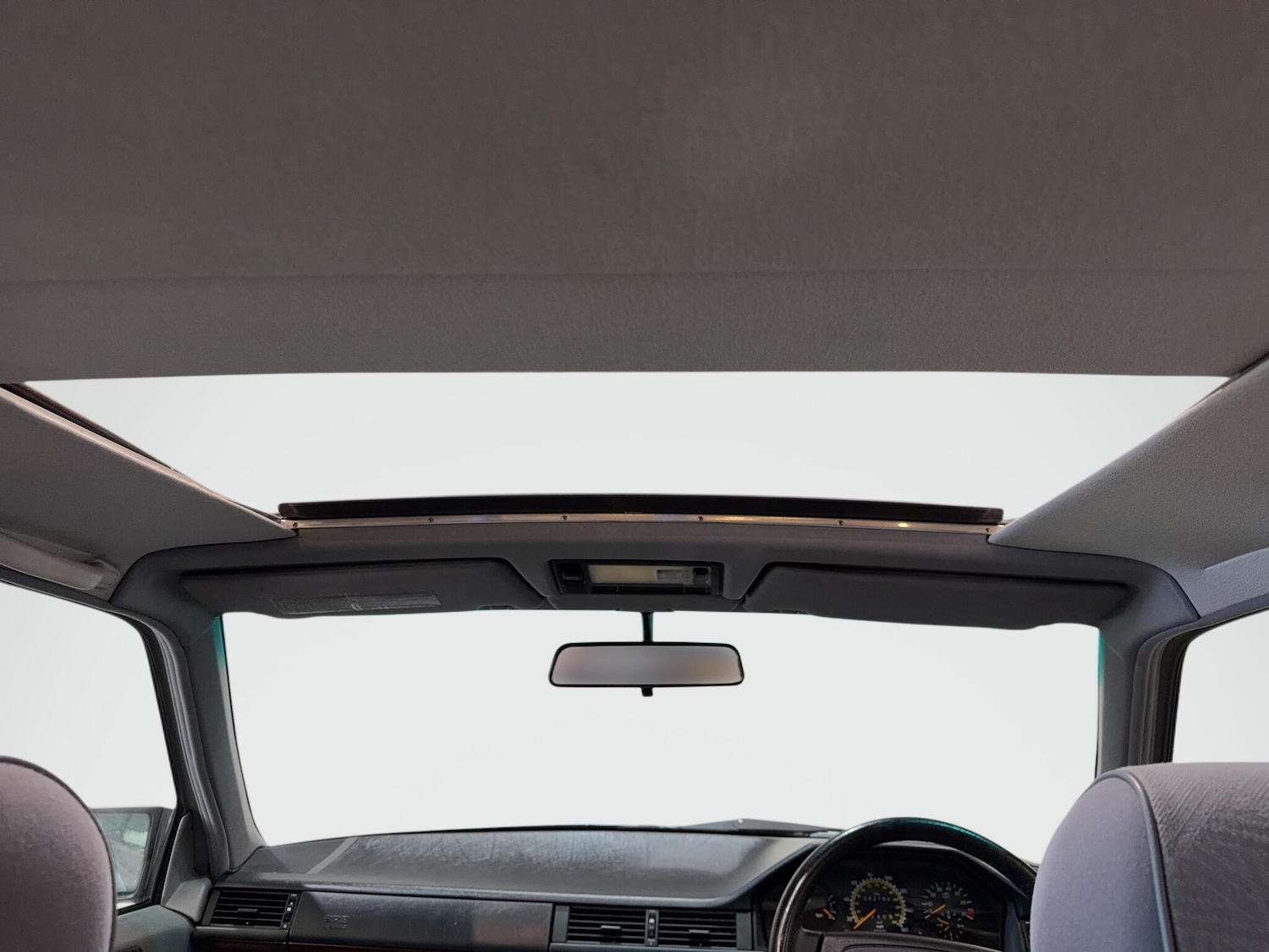 Used Mercedes-Benz E Class 1996 for sale - 77994074: Photo 25