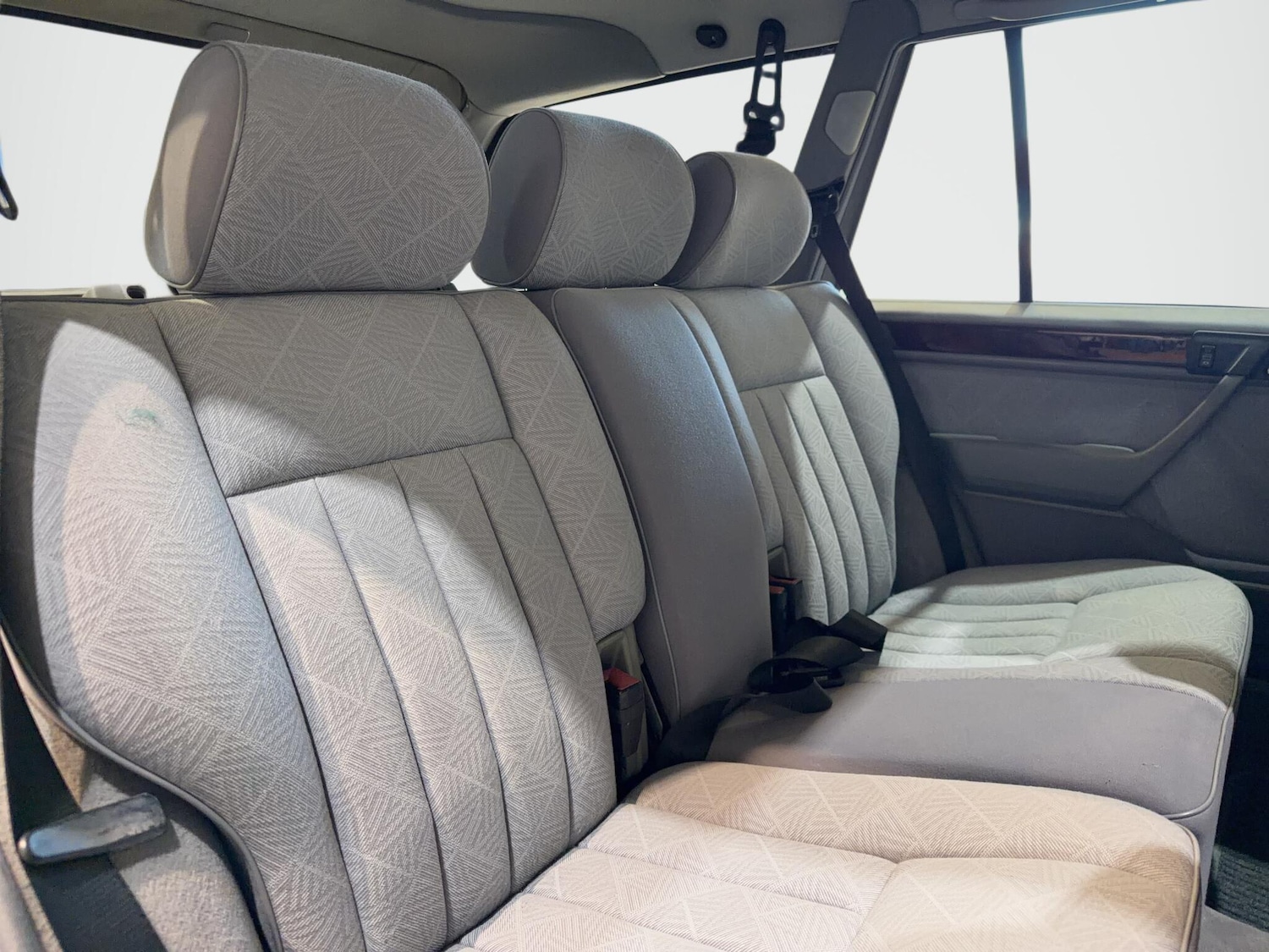 Used Mercedes-Benz E Class 1996 for sale - 77994074: Photo 34