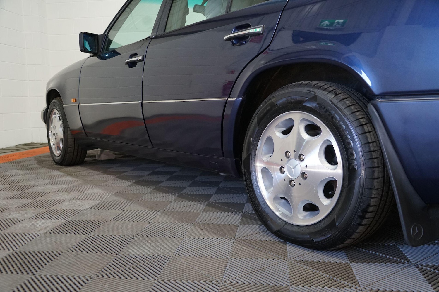 Used Mercedes-Benz E Class 1996 for sale - 77994074: Photo 44