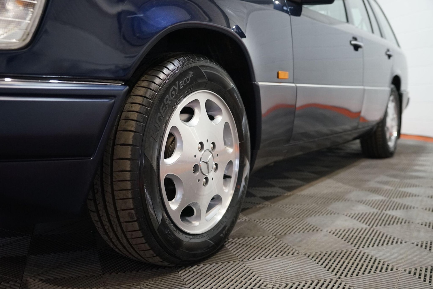 Used Mercedes-Benz E Class 1996 for sale - 77994074: Photo 47