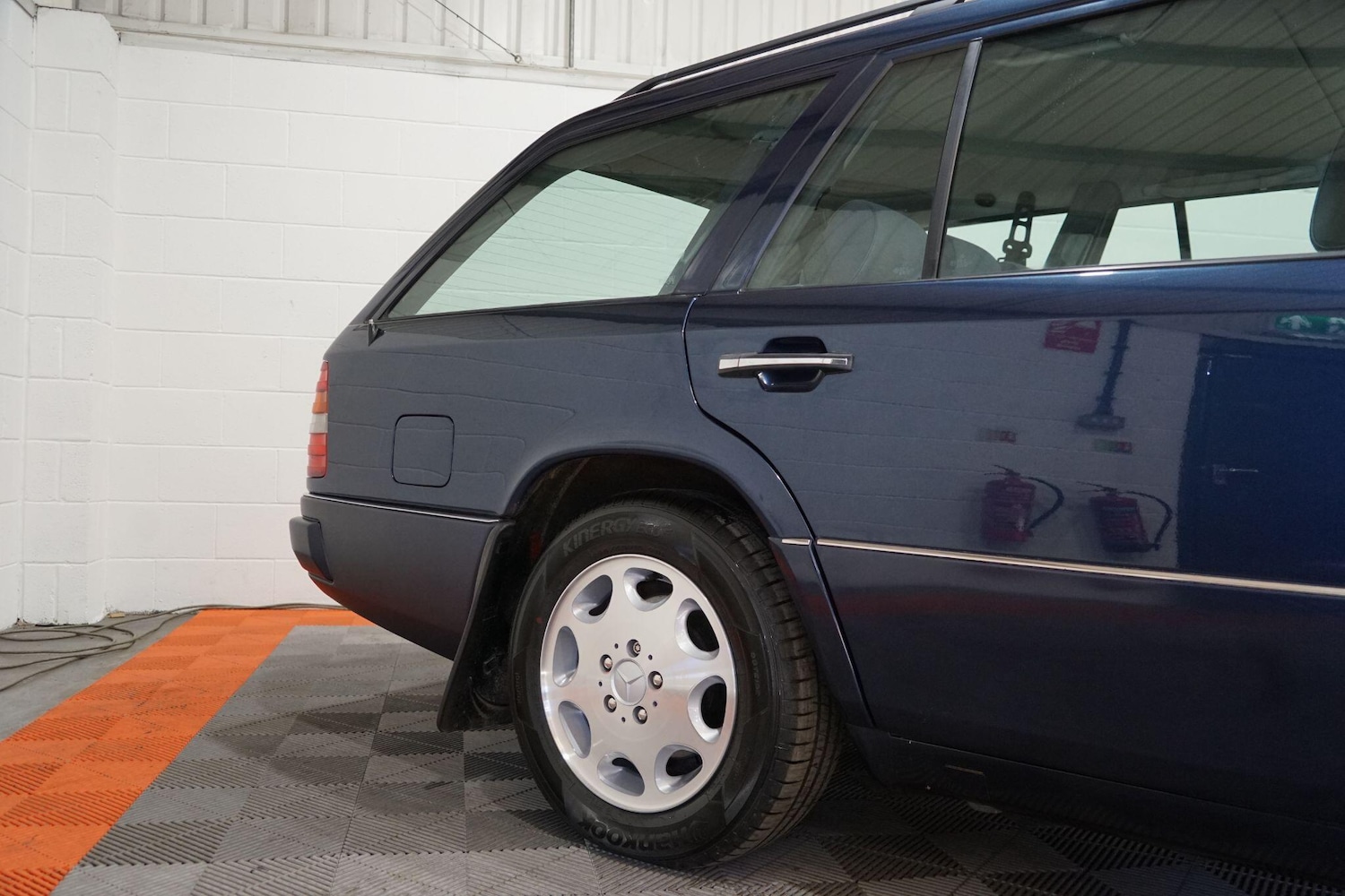 Used Mercedes-Benz E Class 1996 for sale - 77994074: Photo 48