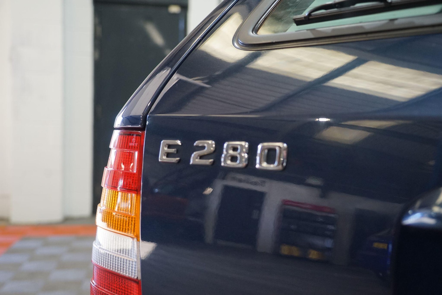 Used Mercedes-Benz E Class 1996 for sale - 77994074: Photo 60