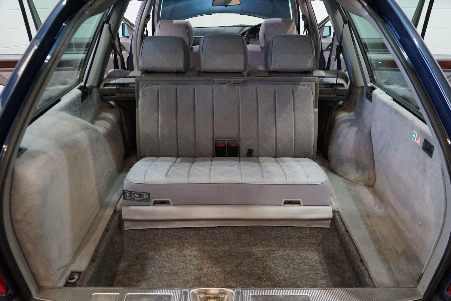 Used Mercedes-Benz E Class 1996 for sale - 77994074: Photo 71