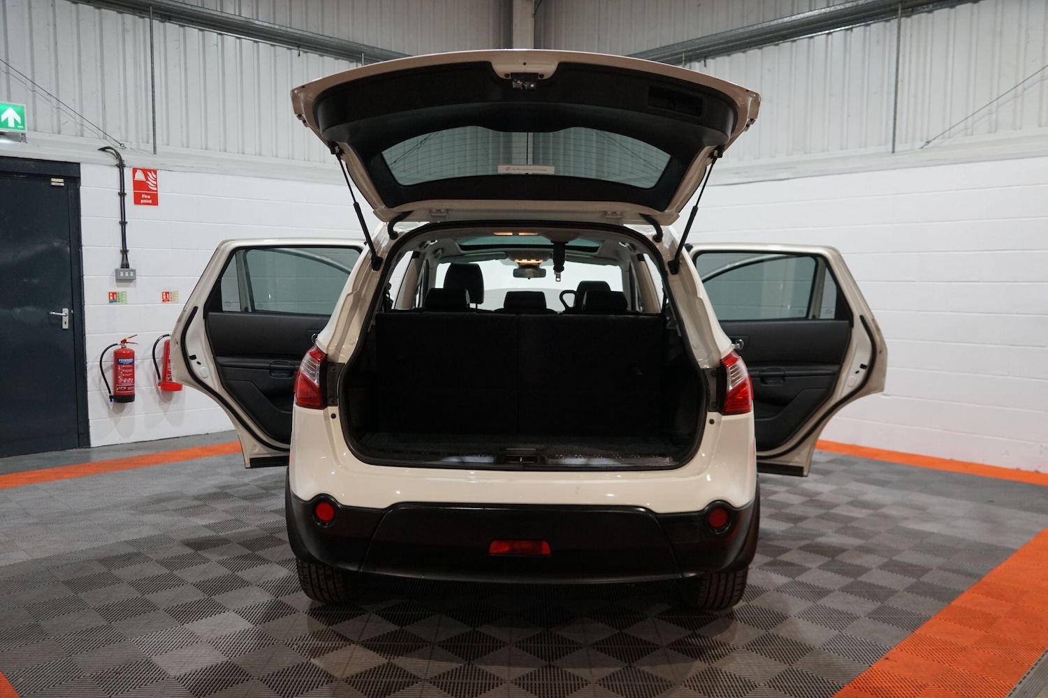 Used Nissan Qashqai+2 2013 for sale - 77425946: Photo 56