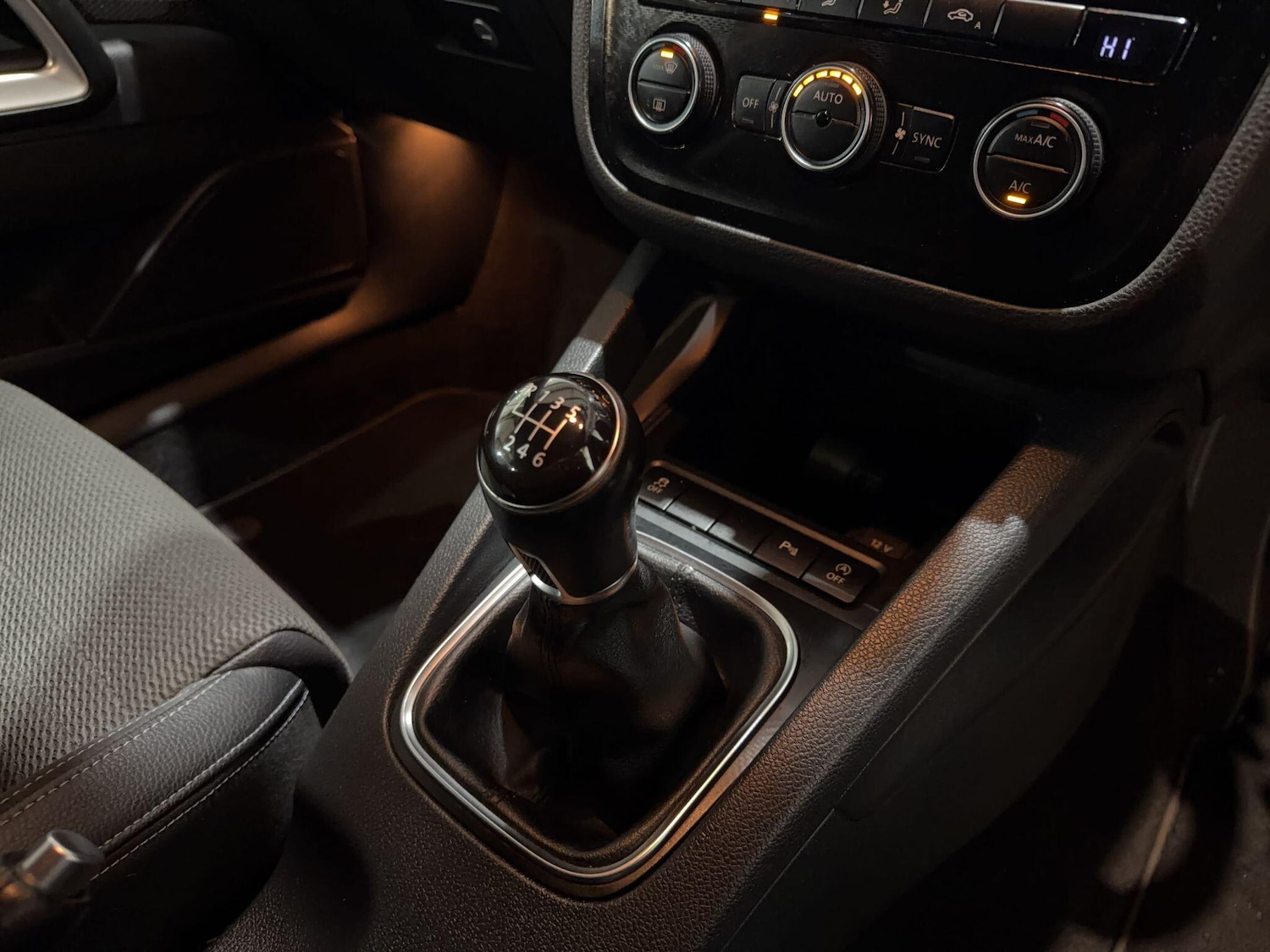 Used Volkswagen Scirocco 2014 for sale - 77469337: Photo 30