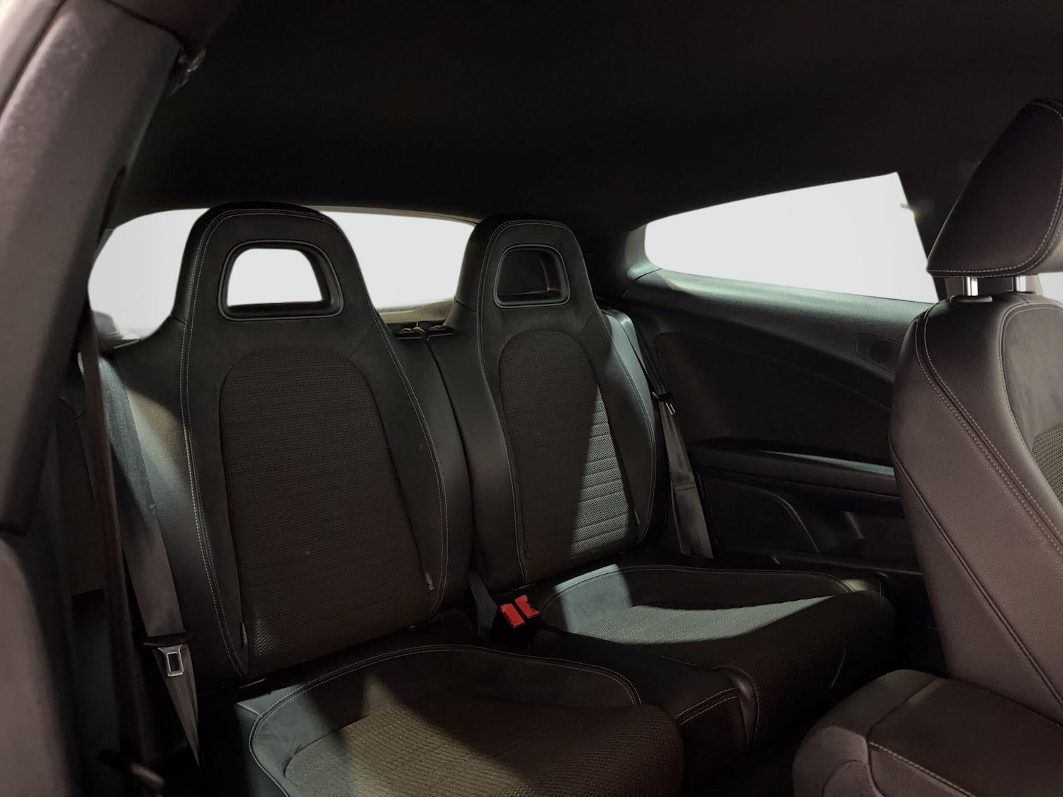 Used Volkswagen Scirocco 2014 for sale - 77469337: Photo 39