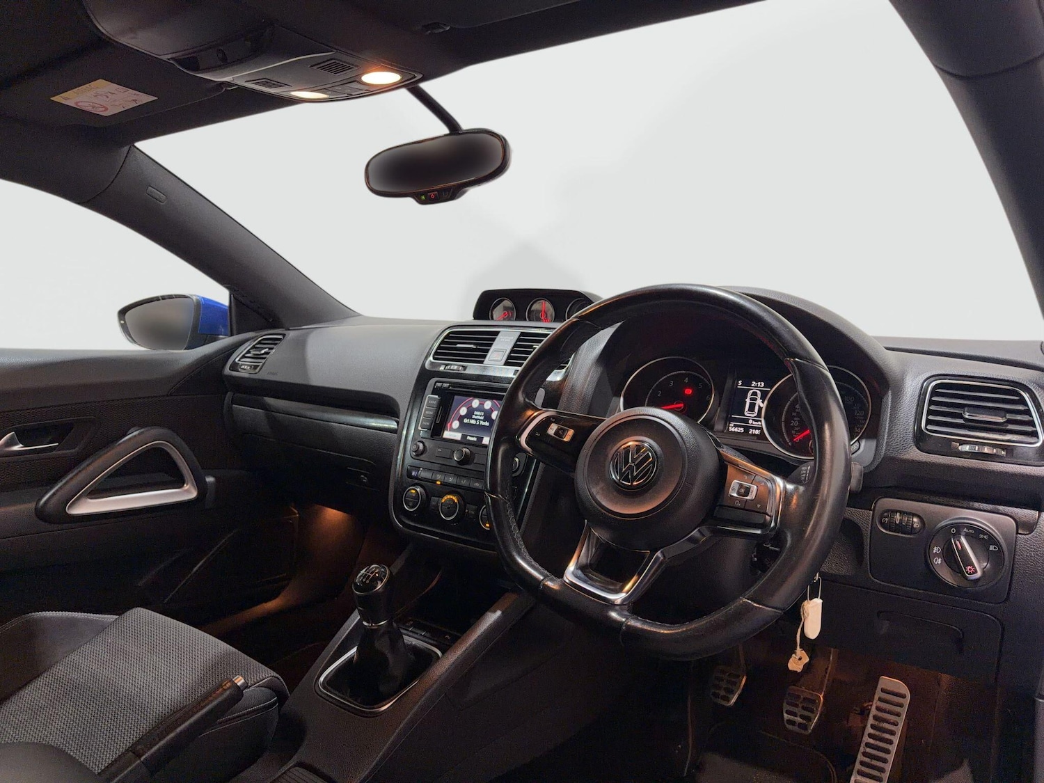 Used Volkswagen Scirocco 2014 for sale - 77469337: Photo 4