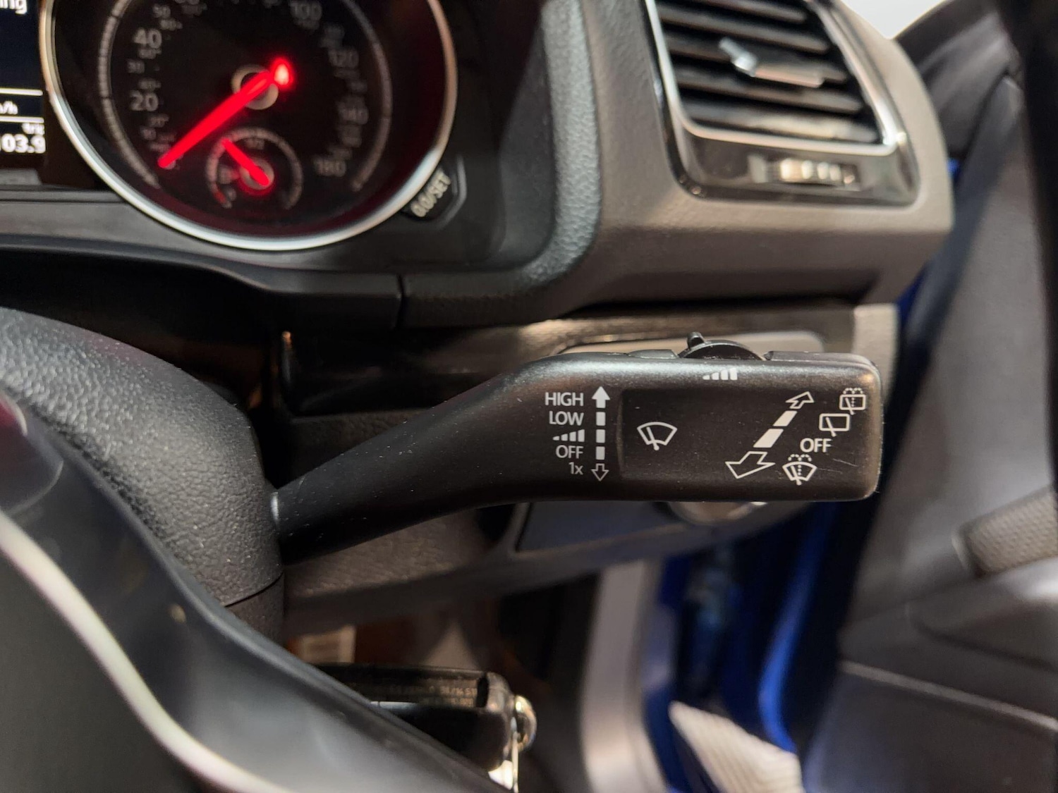 Used Volkswagen Scirocco 2014 for sale - 77469337: Photo 41