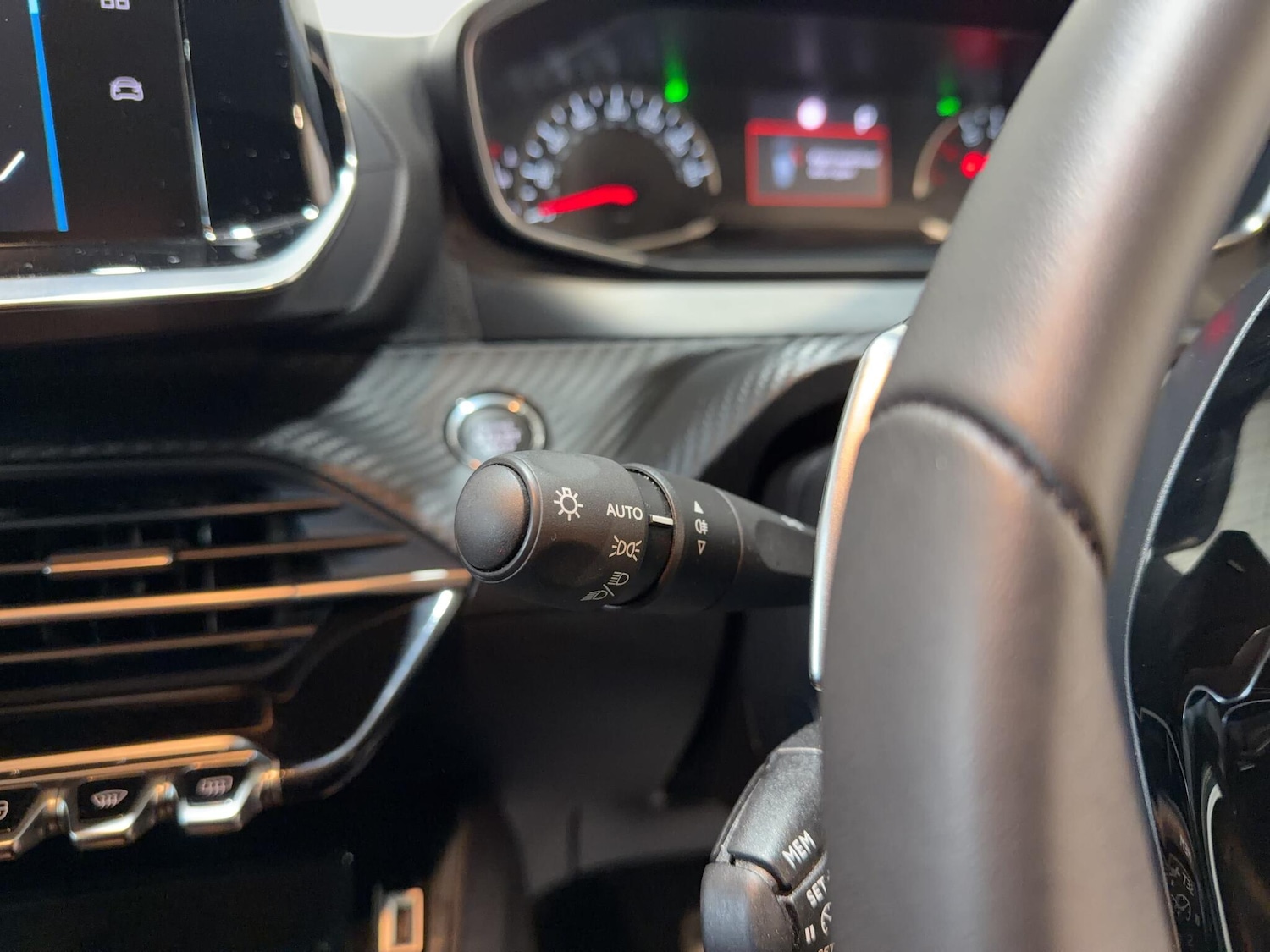 Used Peugeot 208 for sale - 77883502: Photo 40