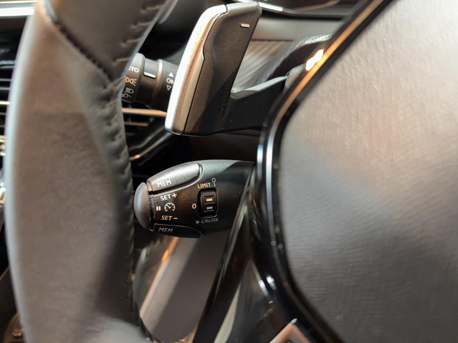 Used Peugeot 208 for sale - 77883502: Photo 41