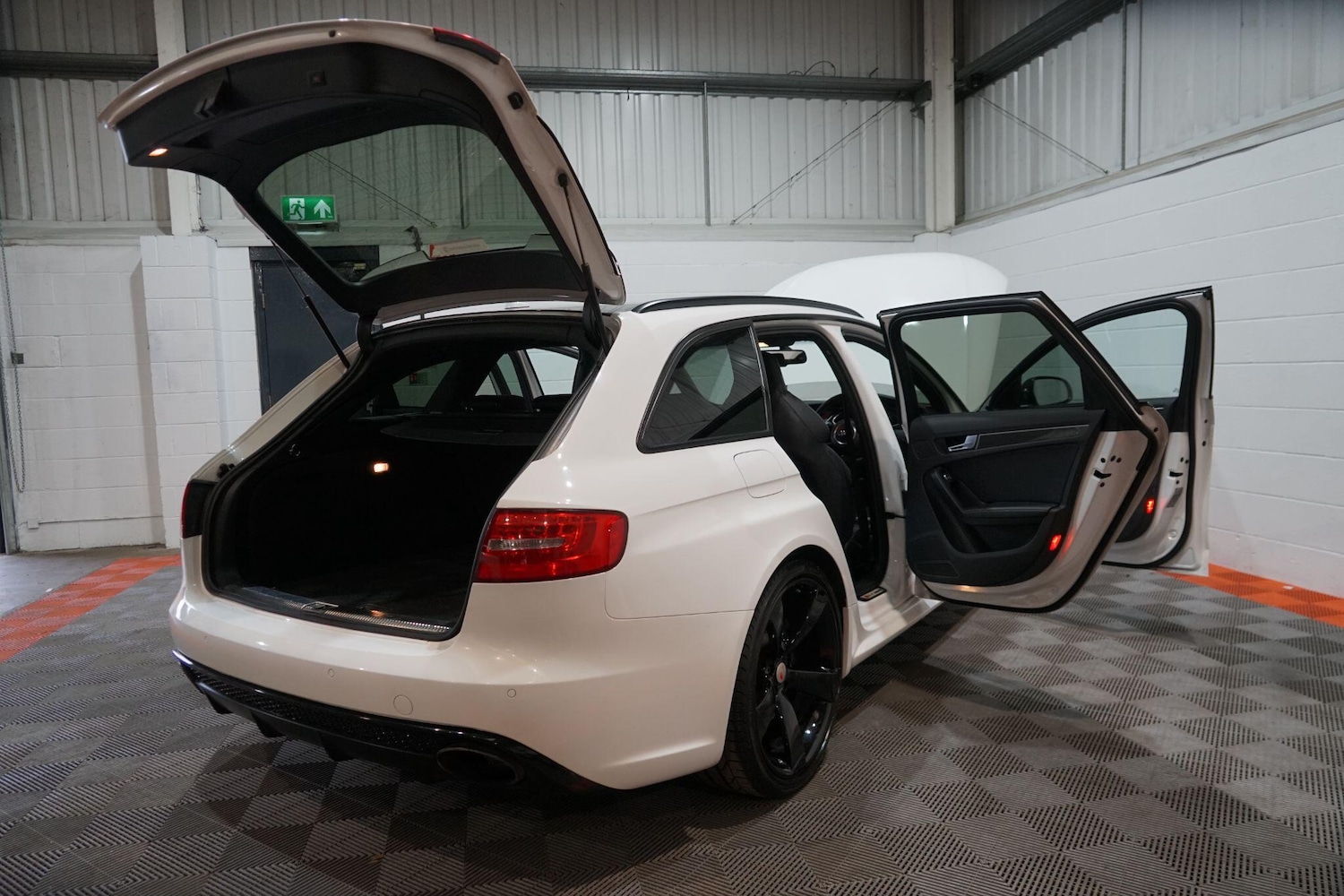 Used Audi RS4 Avant for sale - 78115332: Photo 19