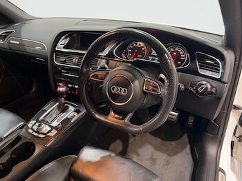 Used Audi RS4 Avant 2015 for sale - 78115332: Photo