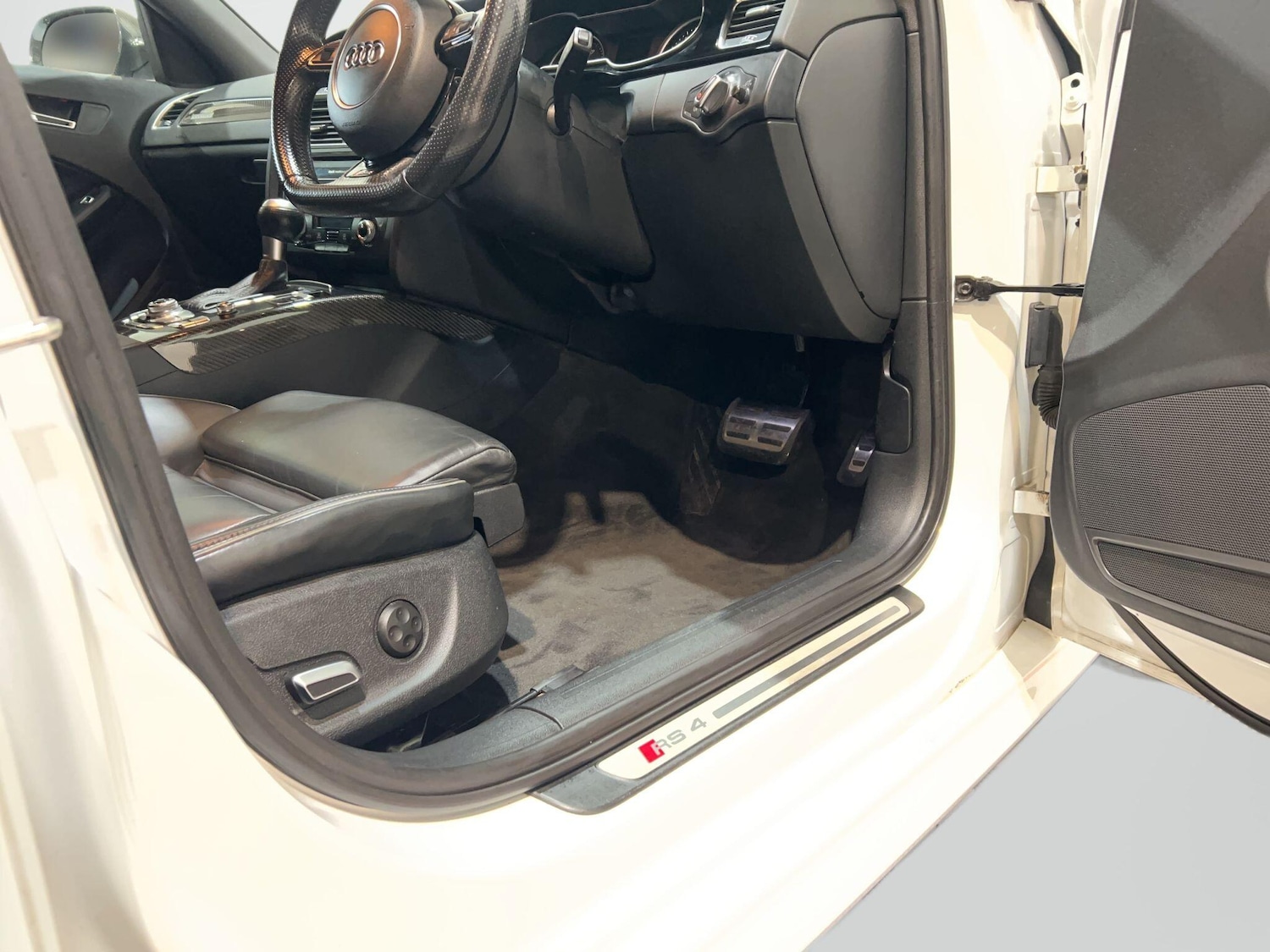 Used Audi RS4 Avant for sale - 78115332: Photo 64