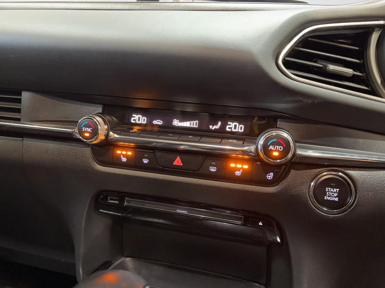 Used Mazda CX-30 2019 for sale - 77163596: Photo 72