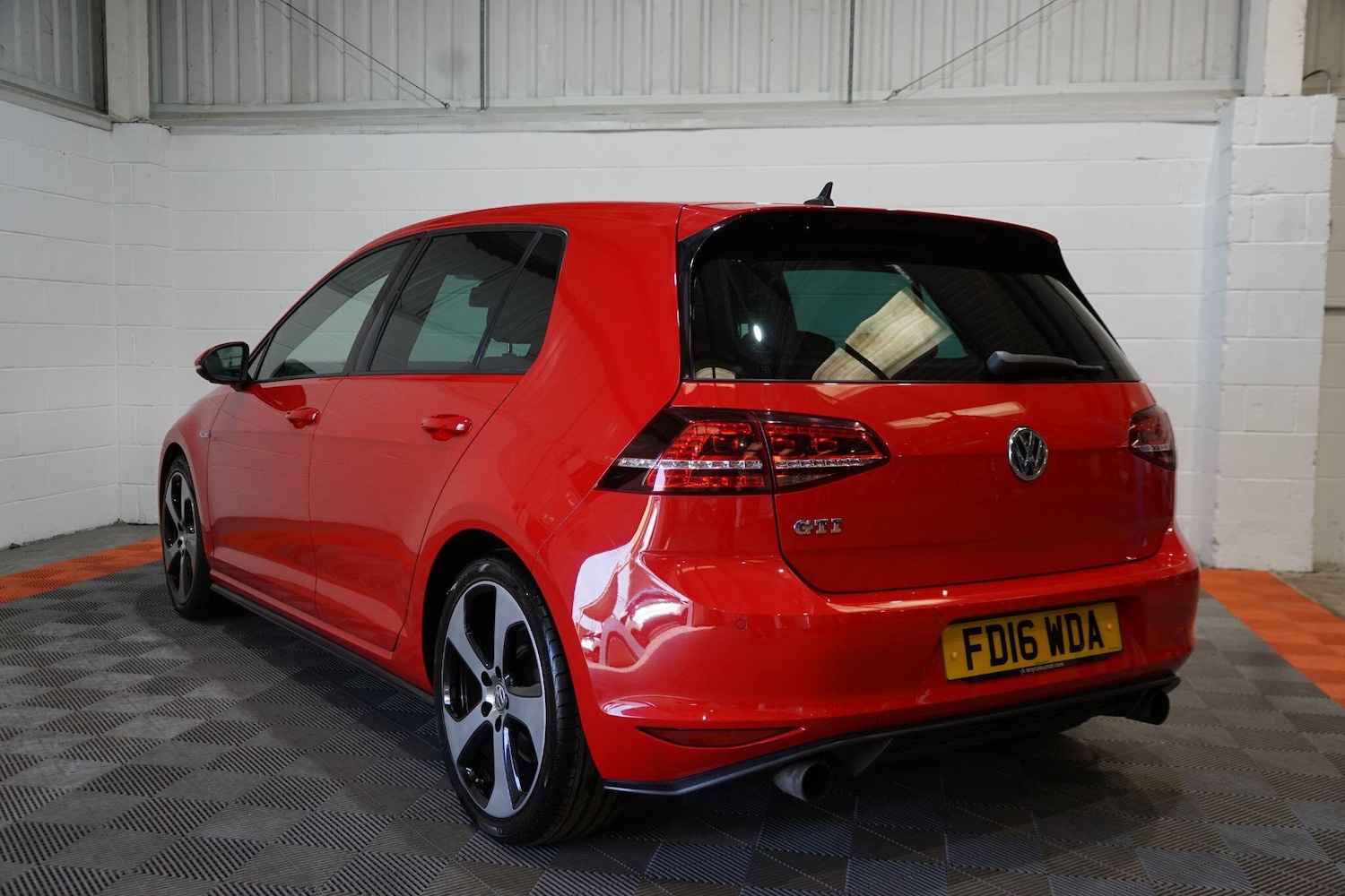 Used Volkswagen Golf 2016 for sale - 77969998: Photo 17