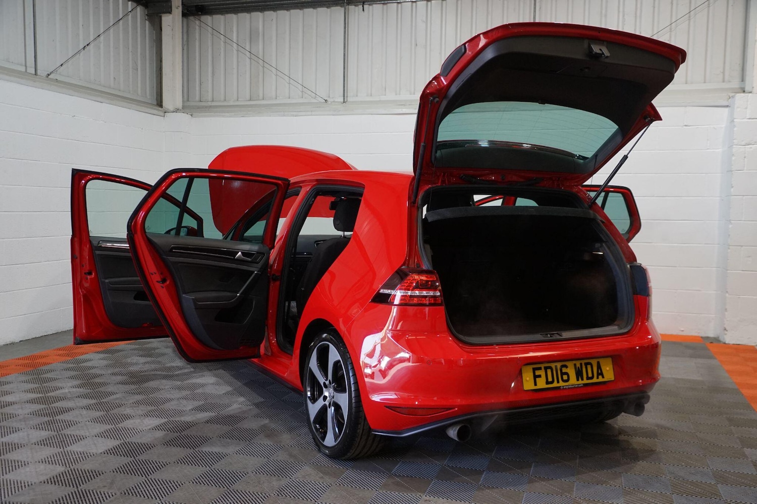 Used Volkswagen Golf 2016 for sale - 77969998: Photo 18