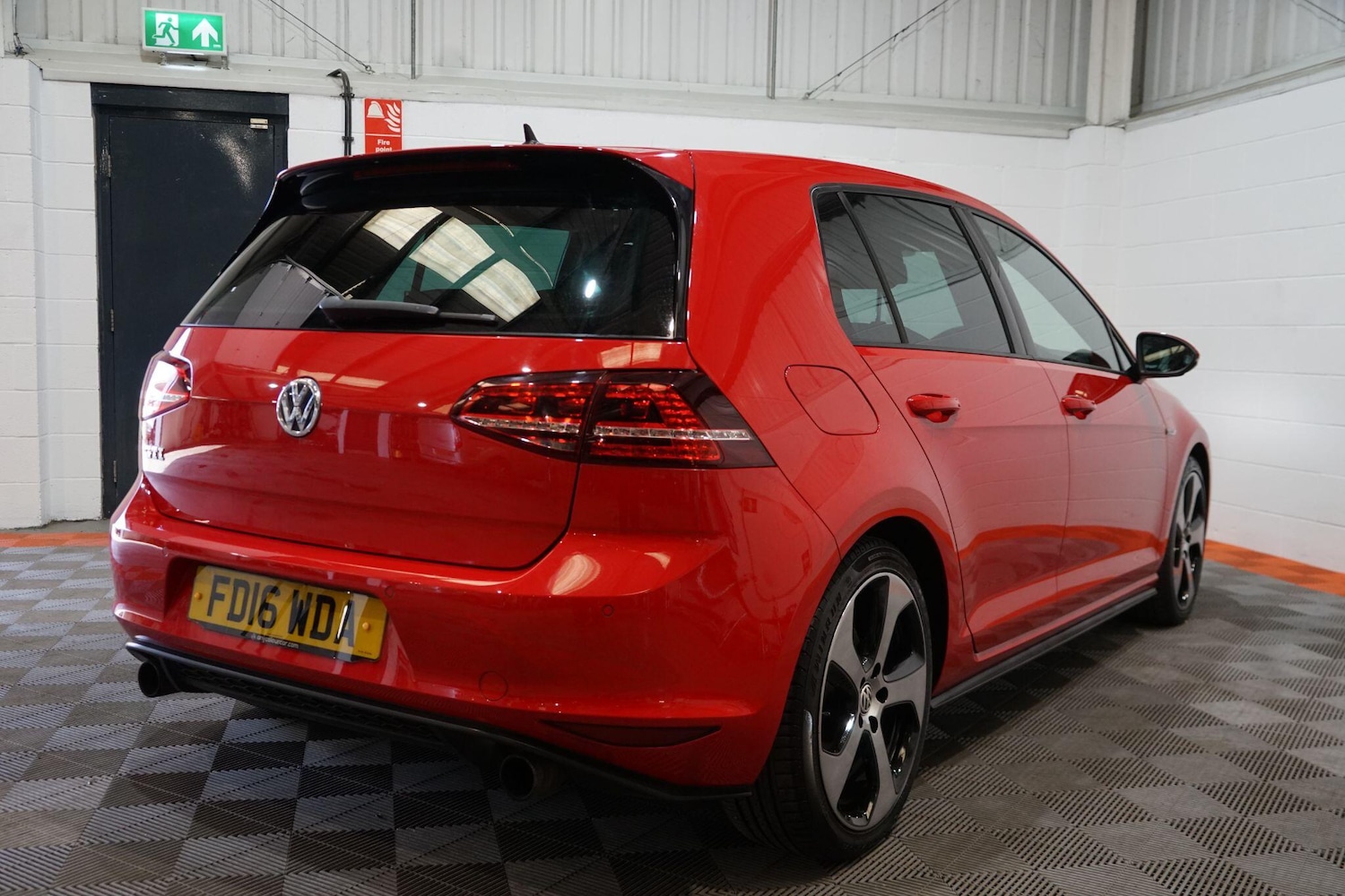 Used Volkswagen Golf 2016 for sale - 77969998: Photo 23