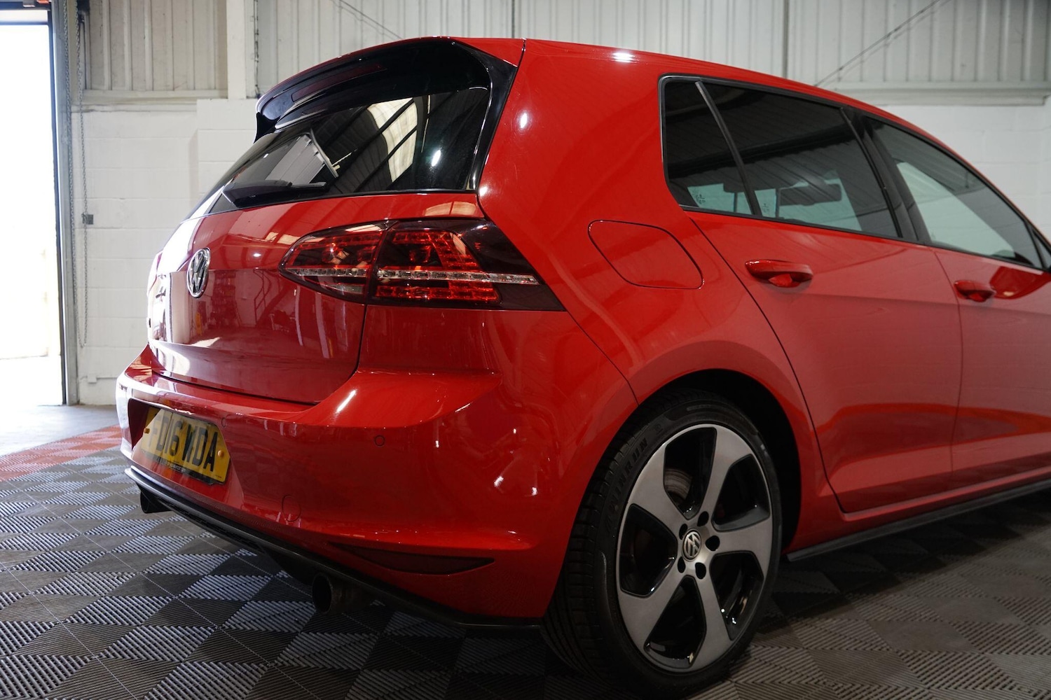 Used Volkswagen Golf 2016 for sale - 77969998: Photo 24