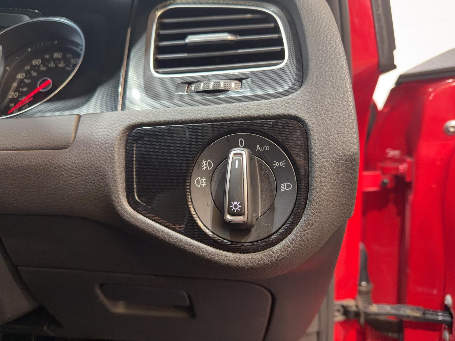 Used Volkswagen Golf 2016 for sale - 77969998: Photo 37