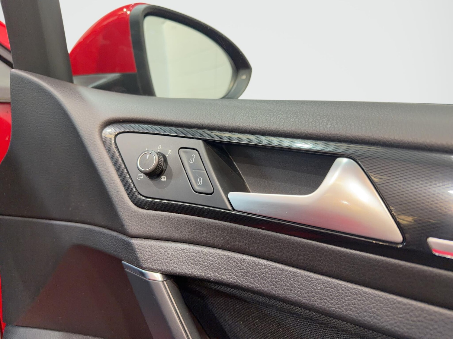 Used Volkswagen Golf 2016 for sale - 77969998: Photo 38