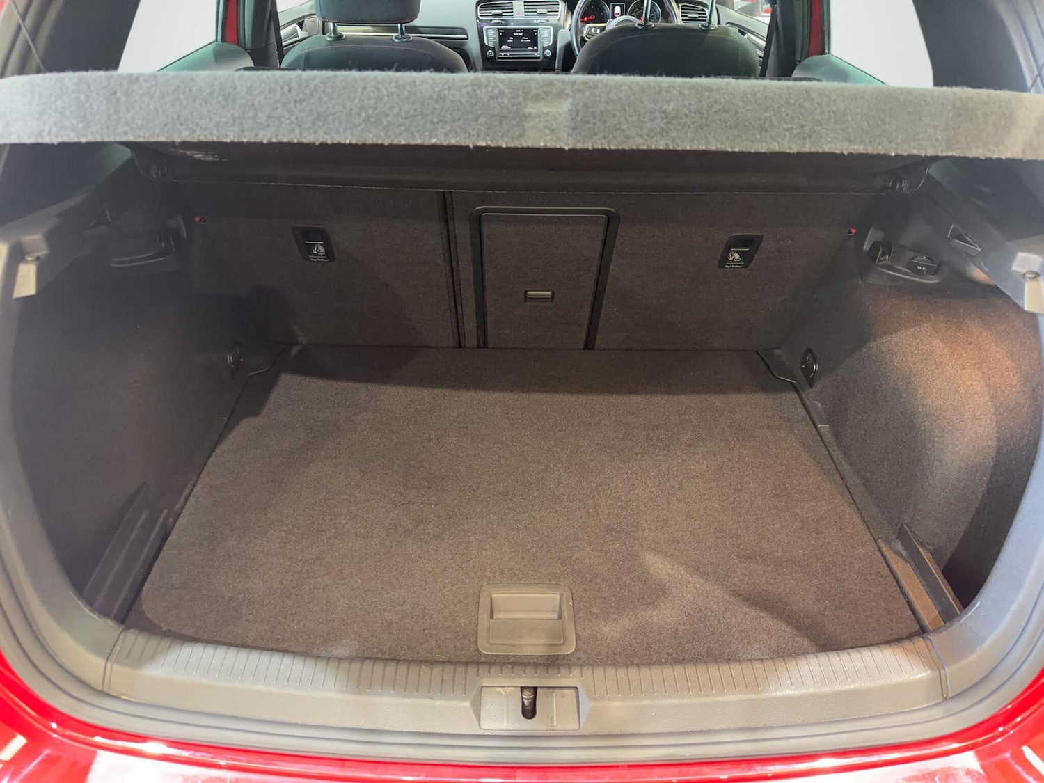 Used Volkswagen Golf 2016 for sale - 77969998: Photo 55