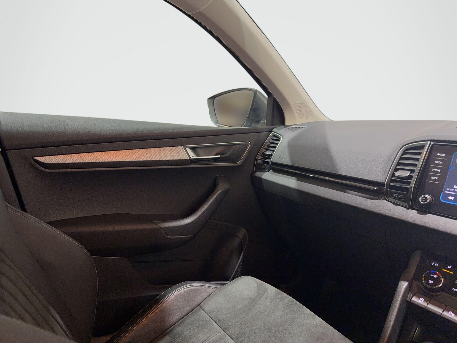 Used Skoda Karoq for sale - 78214729: Photo 32