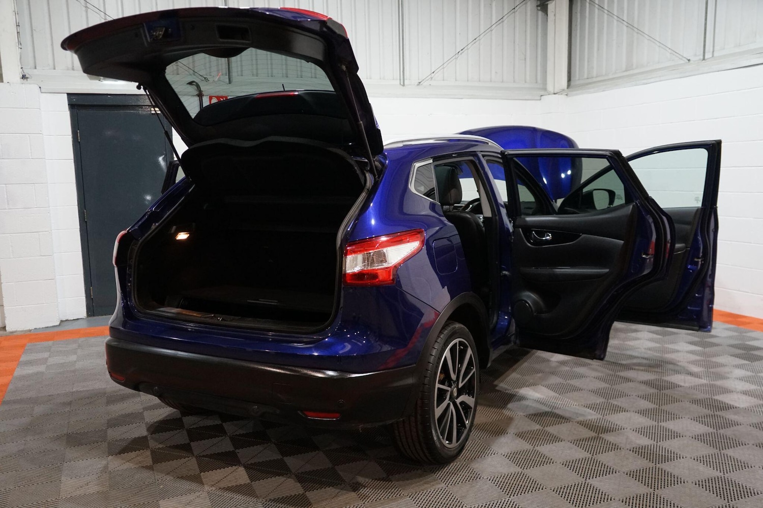 Used Nissan Qashqai 2016 for sale - 77646385: Photo 16