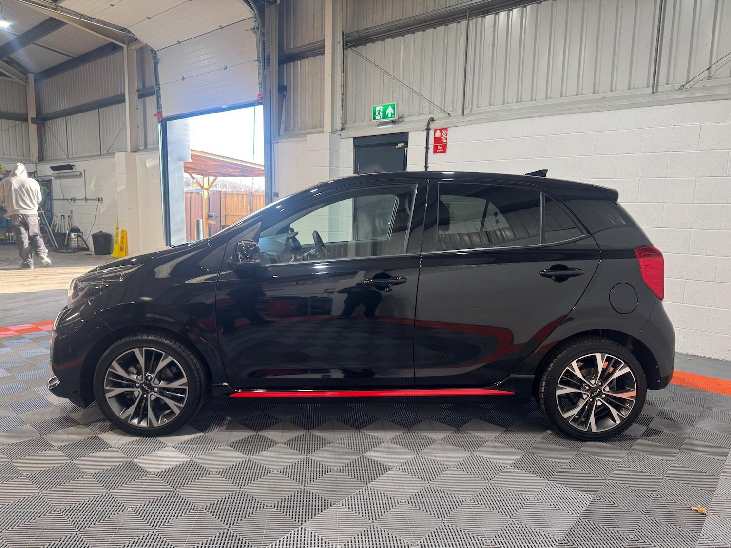 Used Kia Picanto 2023 for sale - 76803557: Photo 2