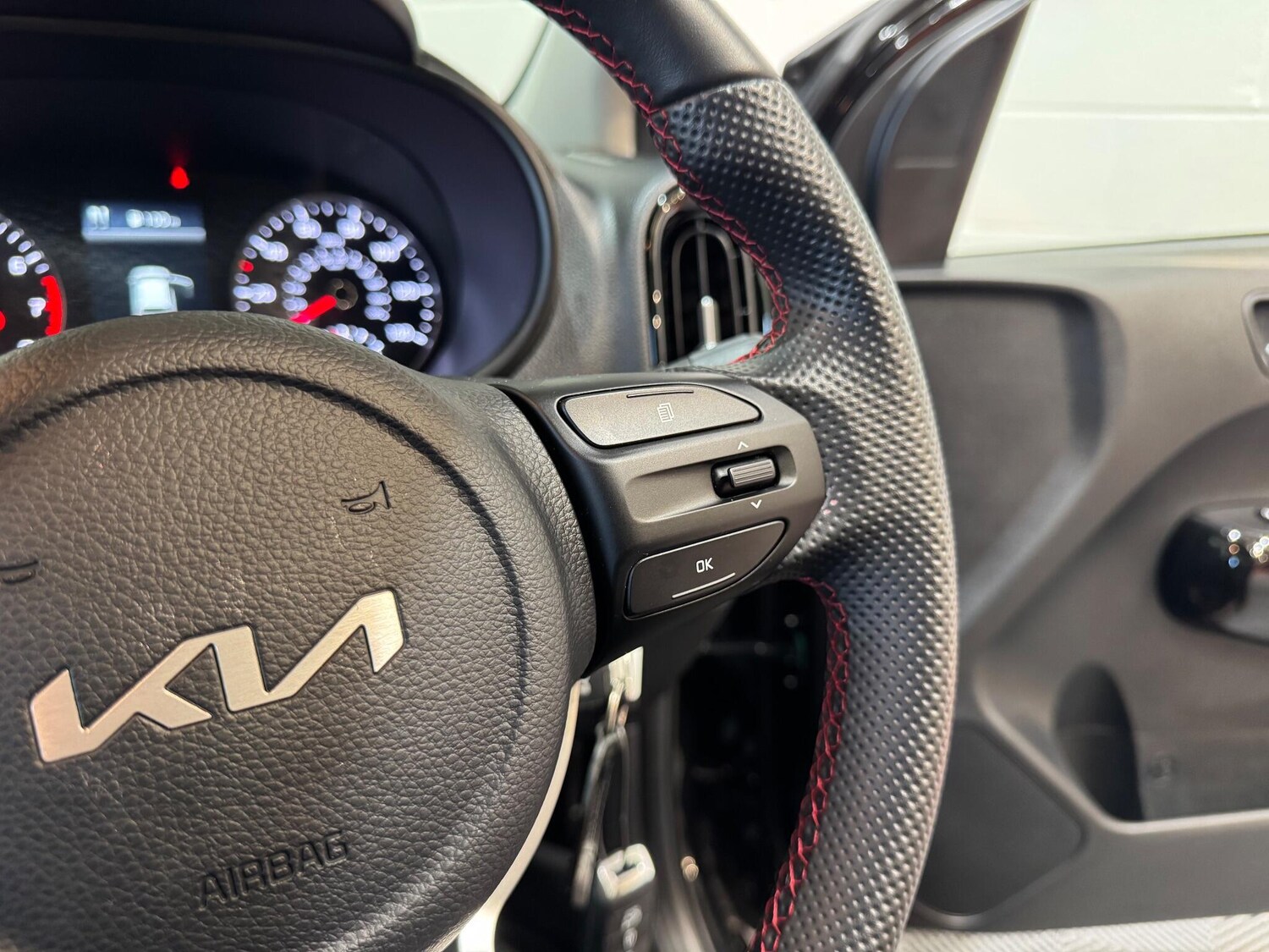 Used Kia Picanto 2023 for sale - 76803557: Photo 65