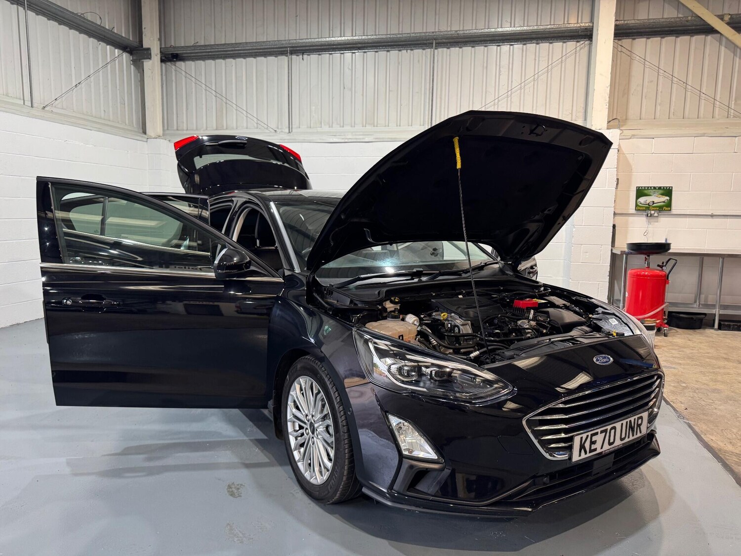 Used Ford Focus 2020 for sale - 76803552: Photo 11