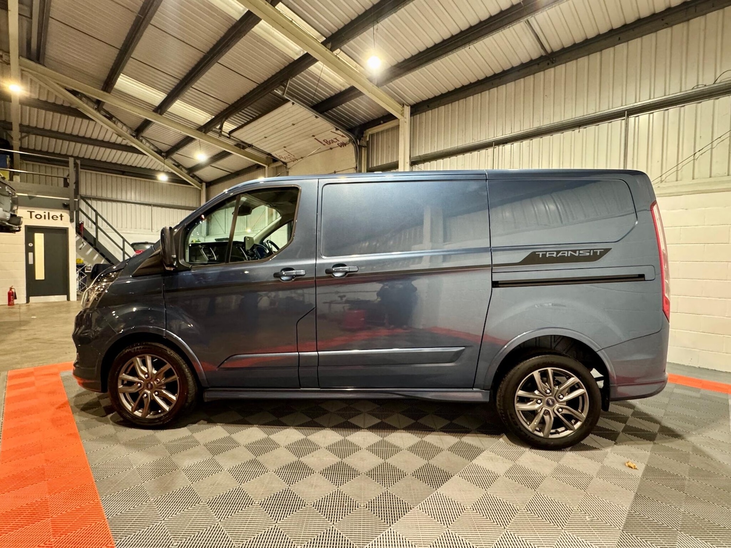 Used Ford Transit Custom 2021 for sale - 76803535: Photo 2