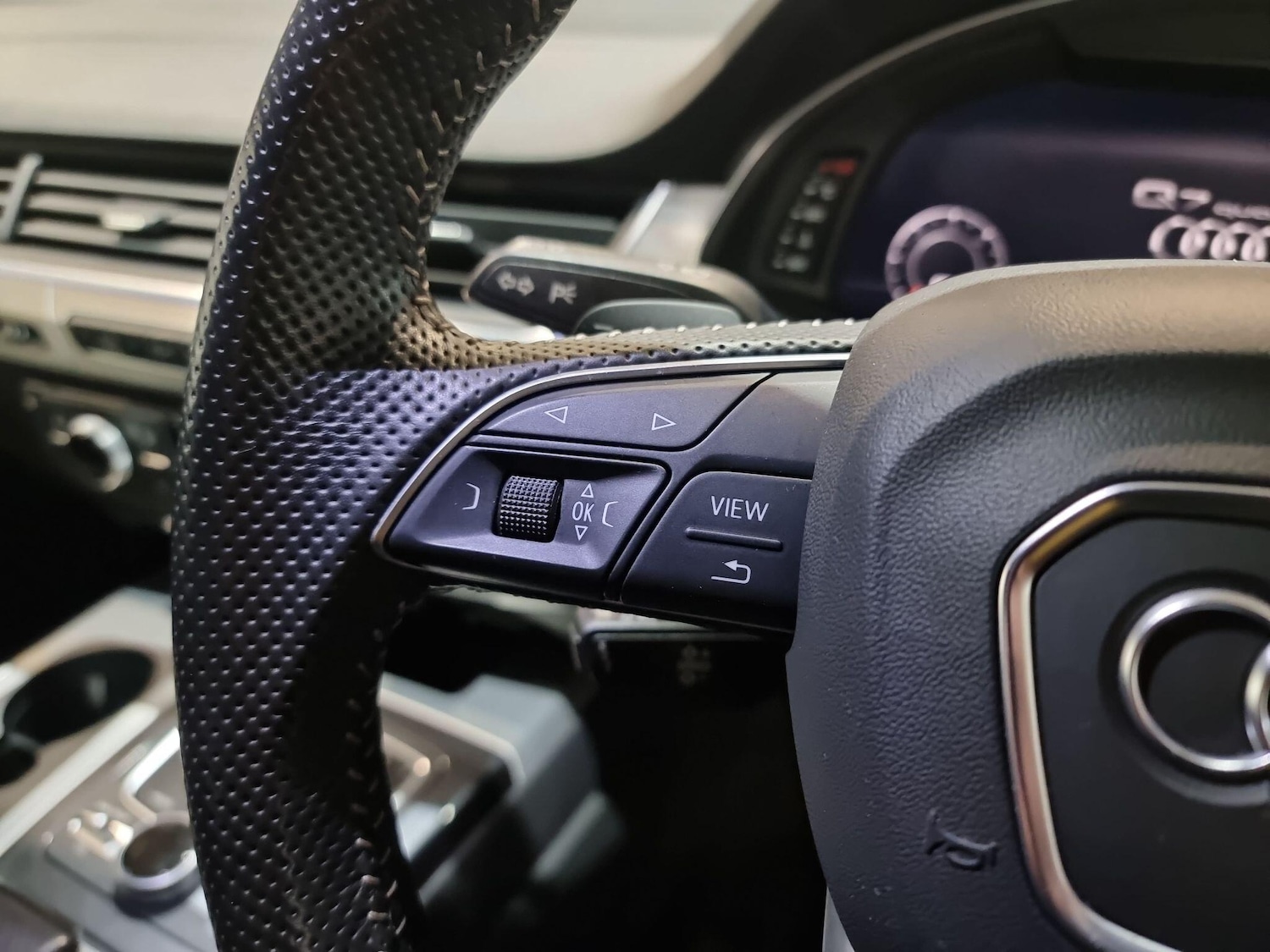 Used Audi Q7 2019 for sale - 77291394: Photo 33