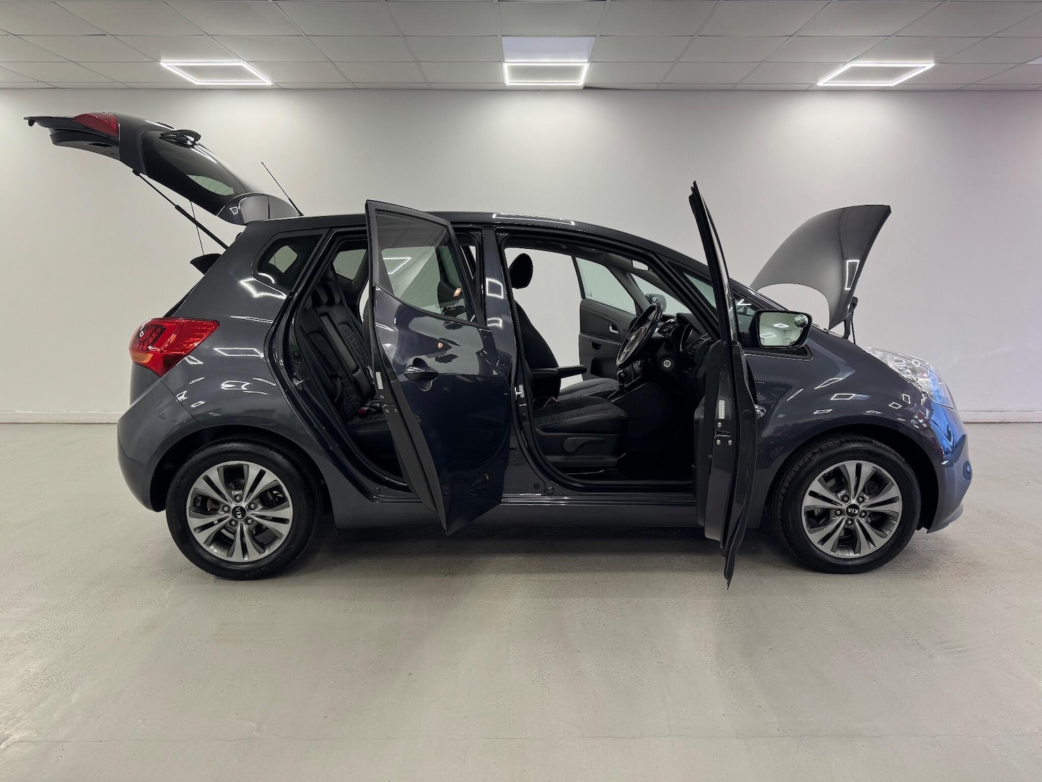 Used Kia Venga 2018 for sale - 76803530: Photo 12