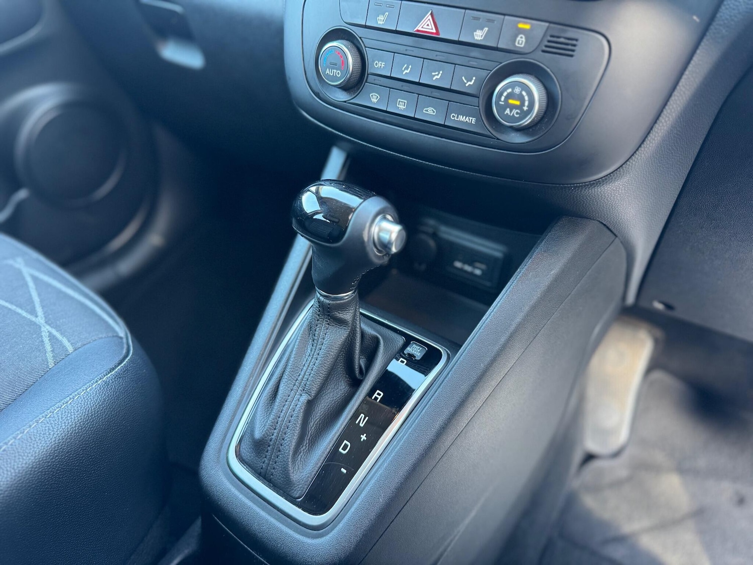 Used Kia Venga 2018 for sale - 76803530: Photo 41