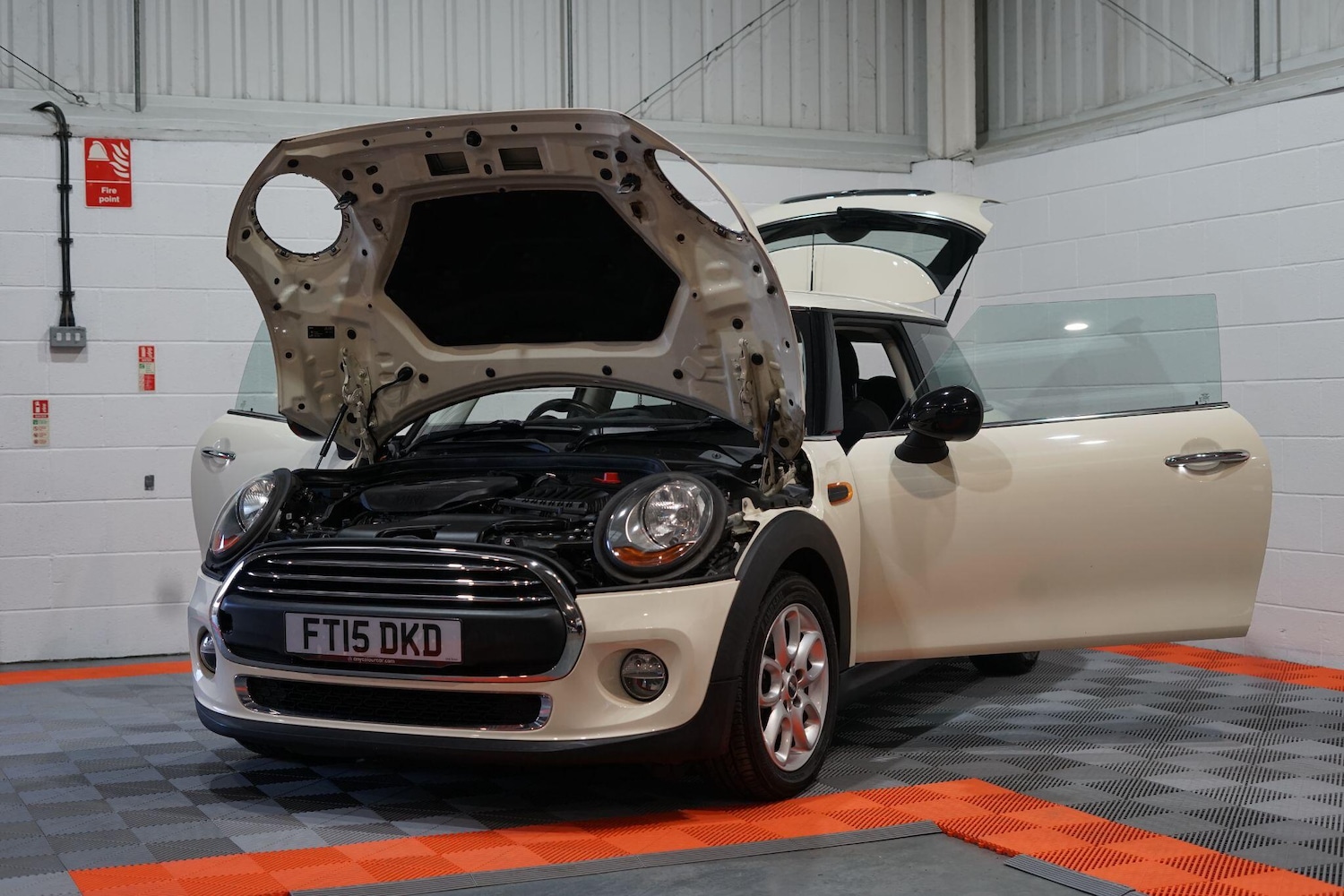 Used MINI Hatch 2015 for sale - 76803549: Photo 15