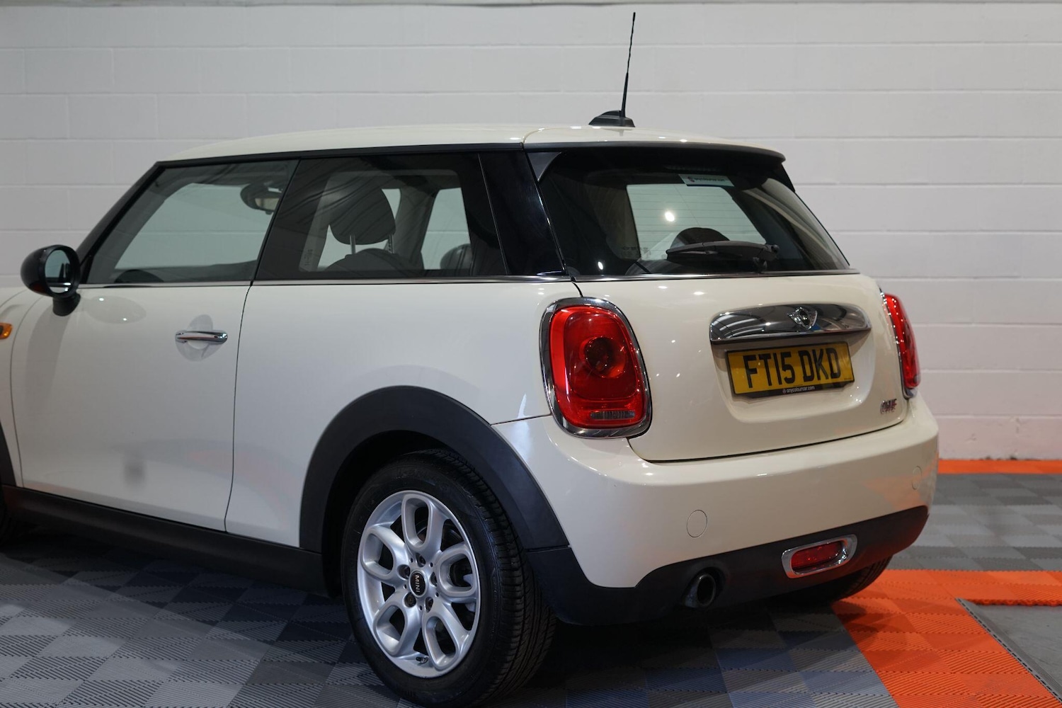 Used MINI Hatch 2015 for sale - 76803549: Photo 16