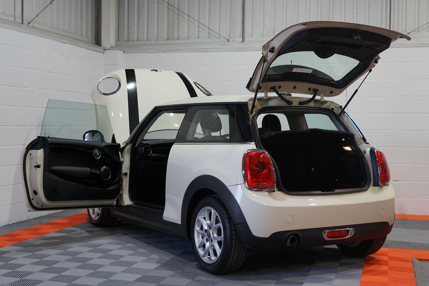 Used MINI Hatch 2015 for sale - 76803549: Photo 17