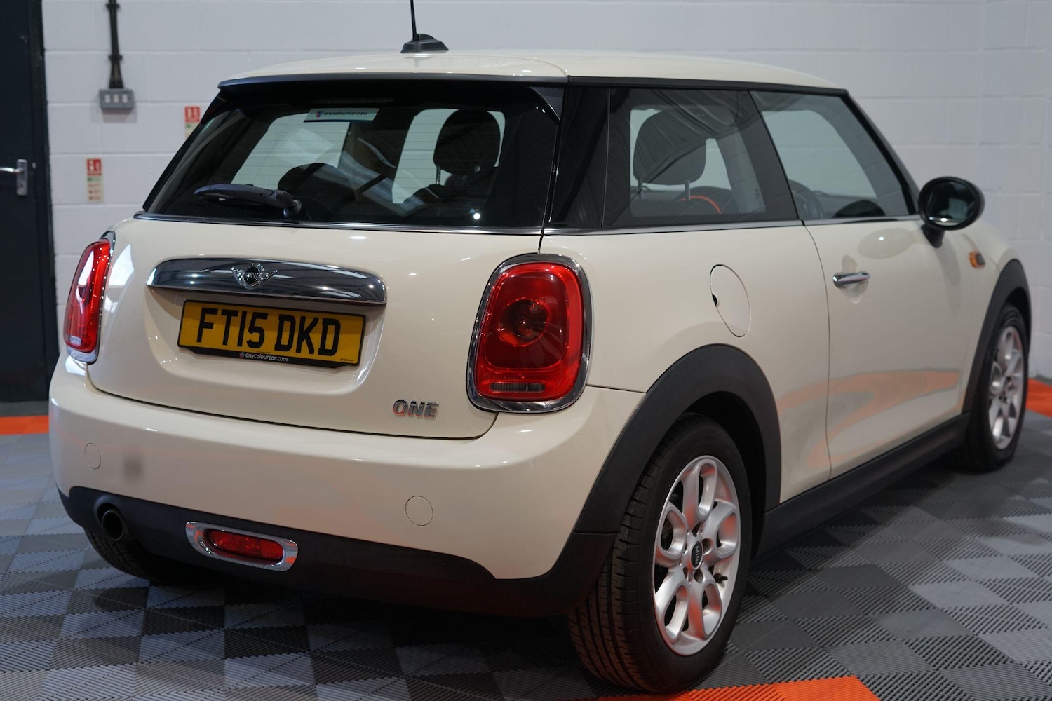 Used MINI Hatch 2015 for sale - 76803549: Photo 3