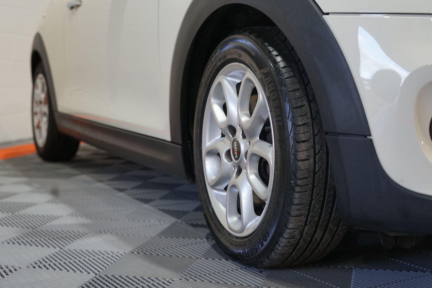 Used MINI Hatch 2015 for sale - 76803549: Photo 33