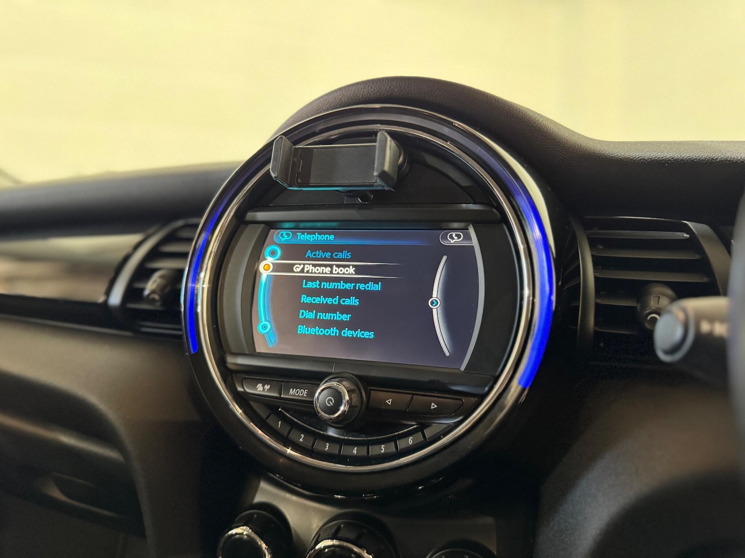 Used MINI Hatch 2015 for sale - 76803549: Photo 51