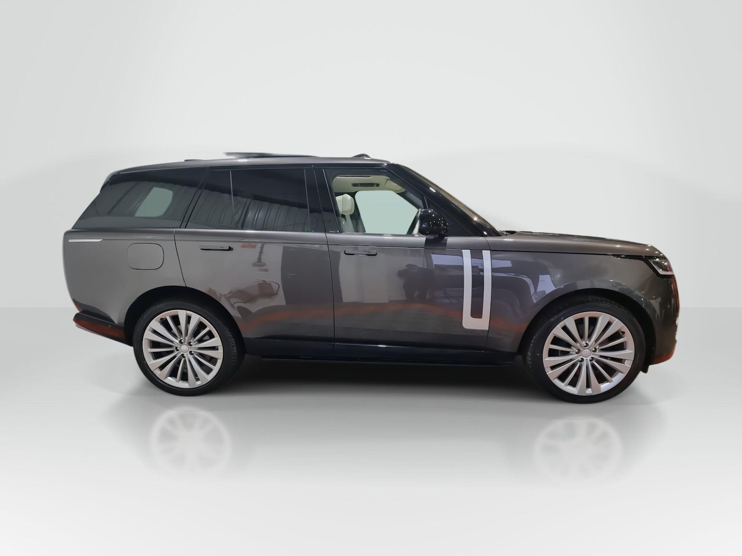 Used Land Rover Range Rover 2022 for sale - 77306106: Photo 2