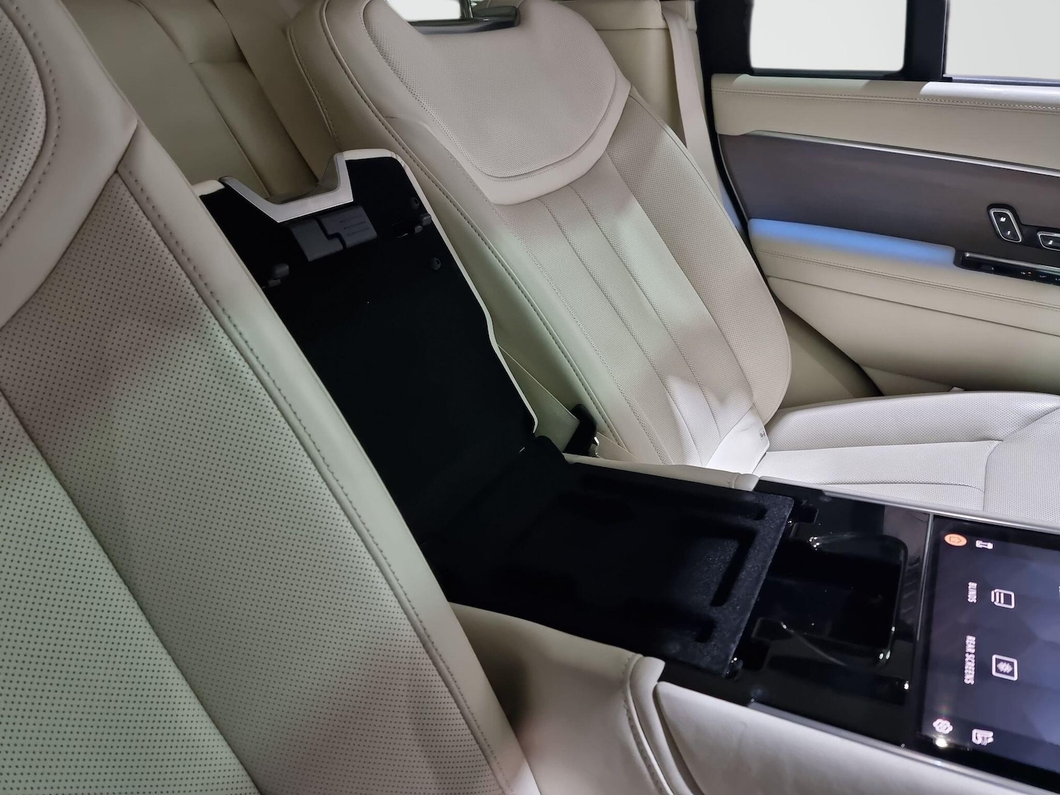 Used Land Rover Range Rover 2022 for sale - 77306106: Photo 30