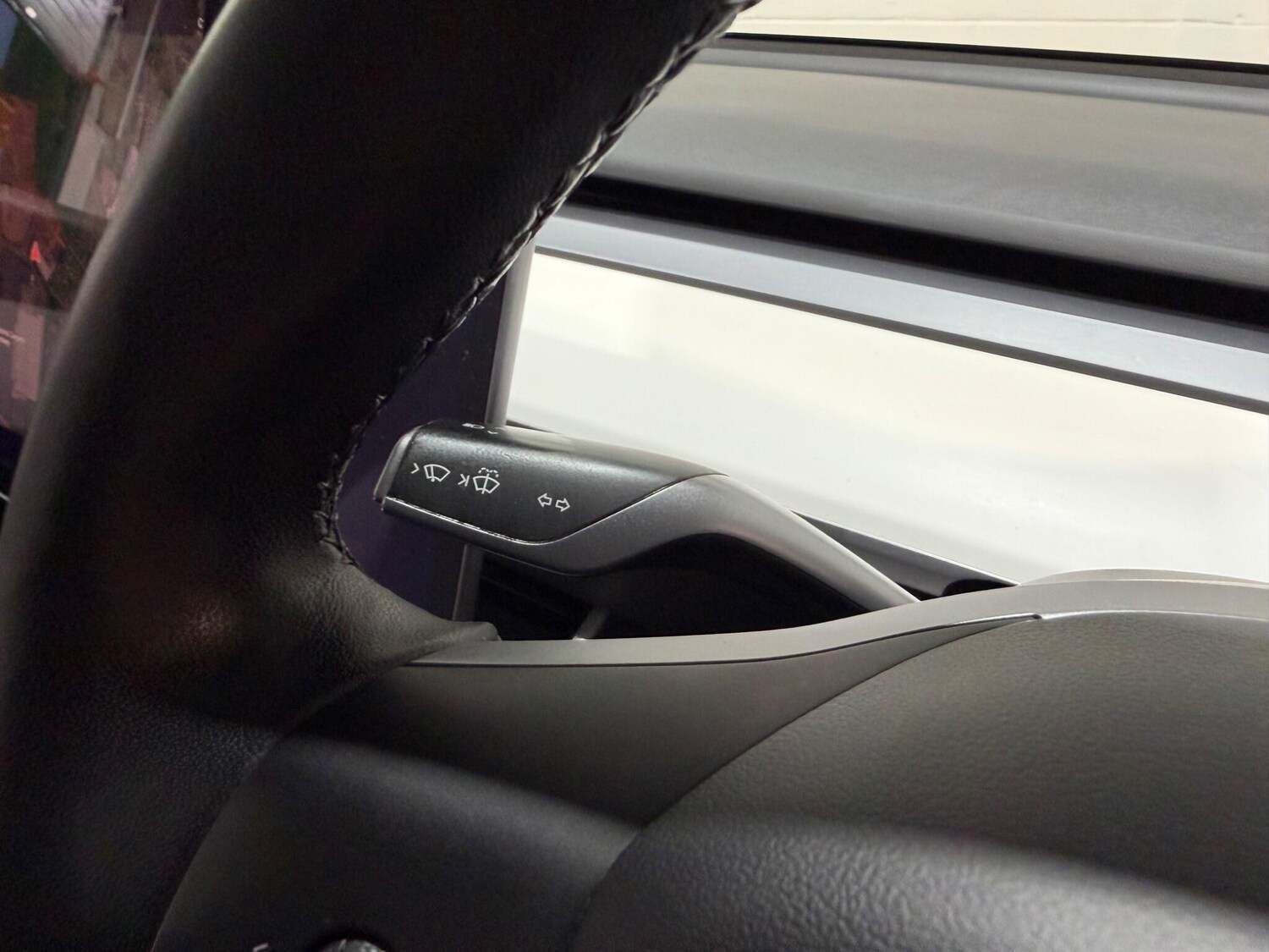 Used Tesla Model 3 2019 for sale - 77190529: Photo 24