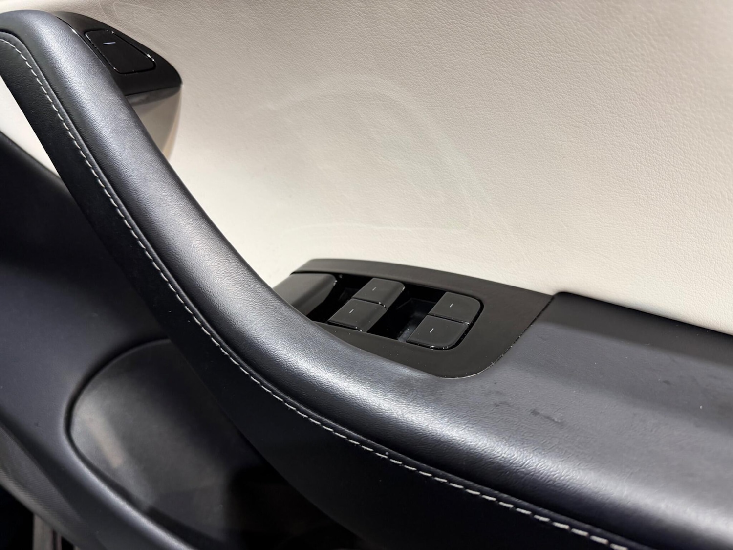 Used Tesla Model 3 2019 for sale - 77190529: Photo 28